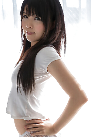 Hottie in white Sena Sakura shows off her perfect body on a big white bed